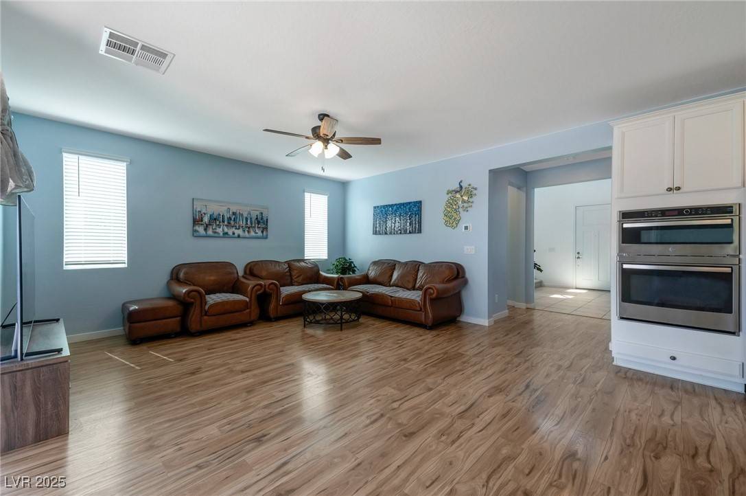Las Vegas, NV 89138,754 Tallgrass ST