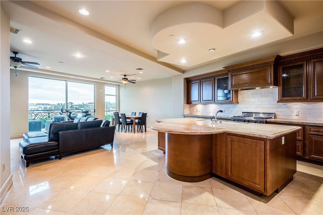 Las Vegas, NV 89145,9101 Alta DR #16