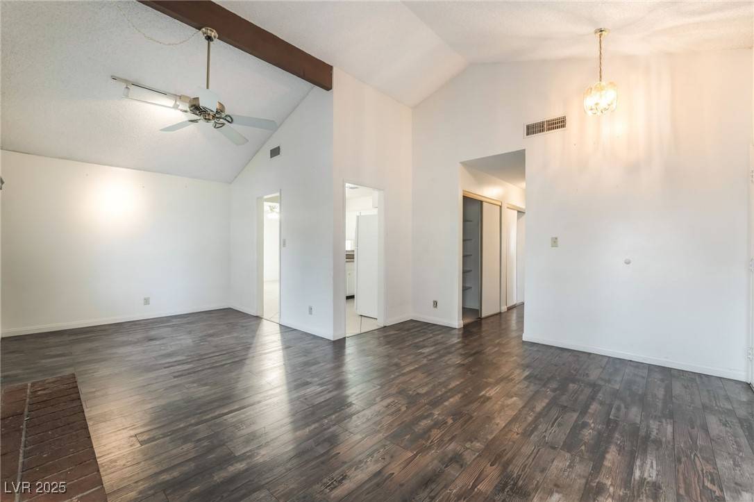 Las Vegas, NV 89107,4016 Stormcrest DR