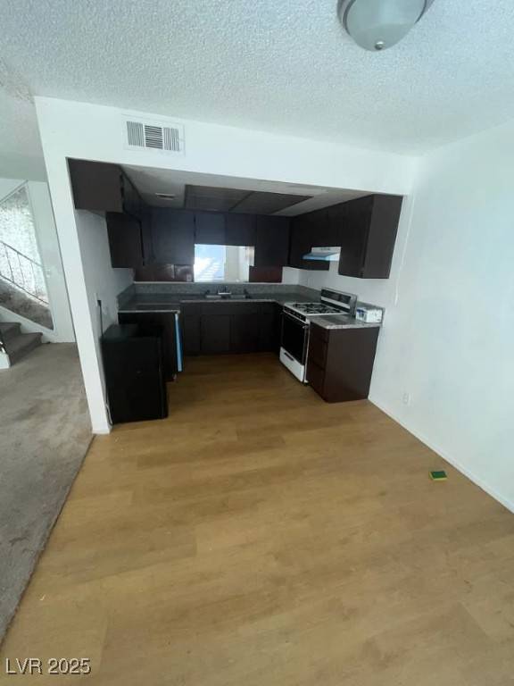 Las Vegas, NV 89119,4363 Spencer ST #8