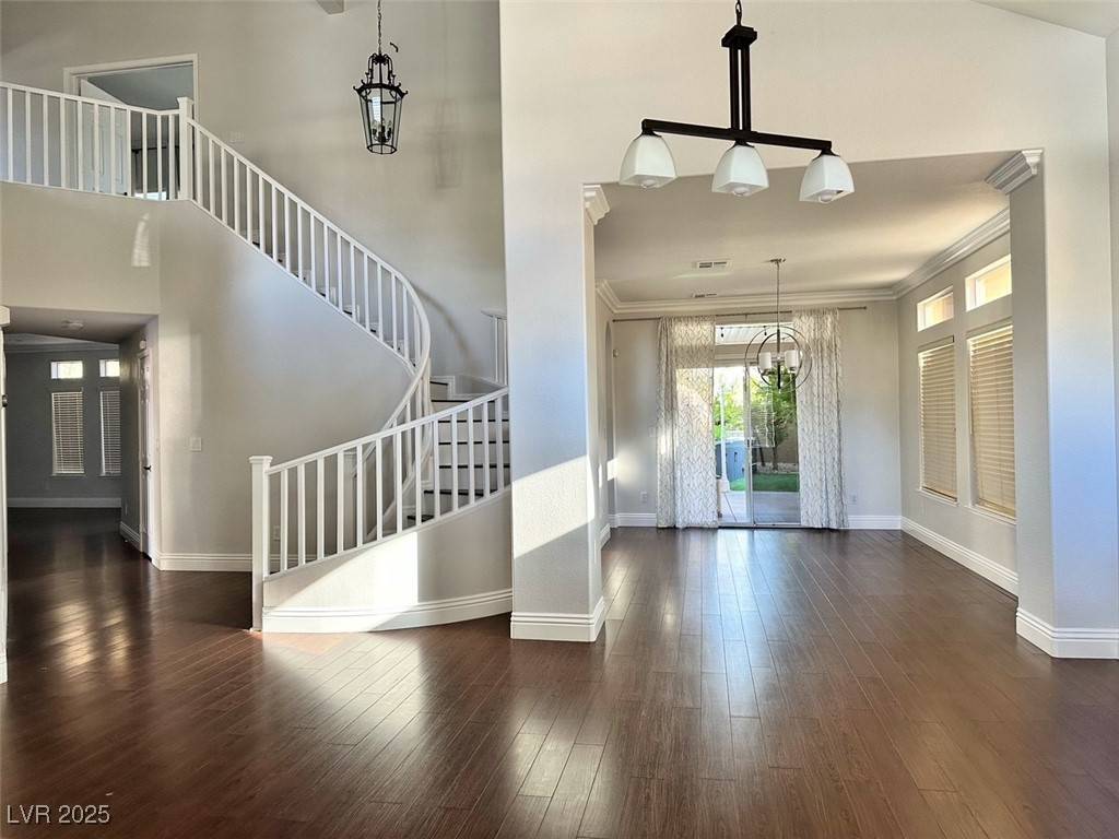 Las Vegas, NV 89147,8931 Lansberry CT