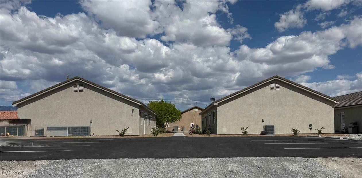 Pahrump, NV 89048,1121 Sixshooter AVE