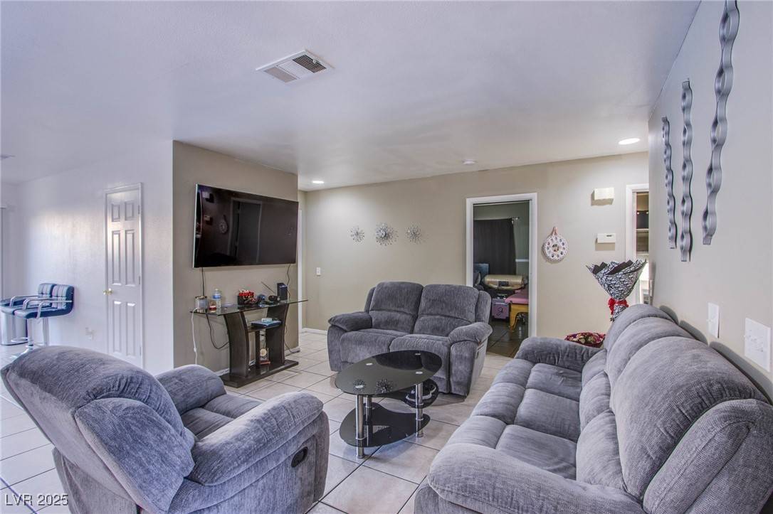 Las Vegas, NV 89110,320 Ellen Marie DR