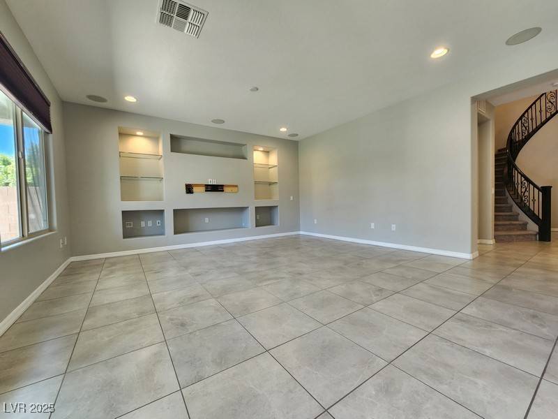 Las Vegas, NV 89148,7170 Cotton Bluff ST