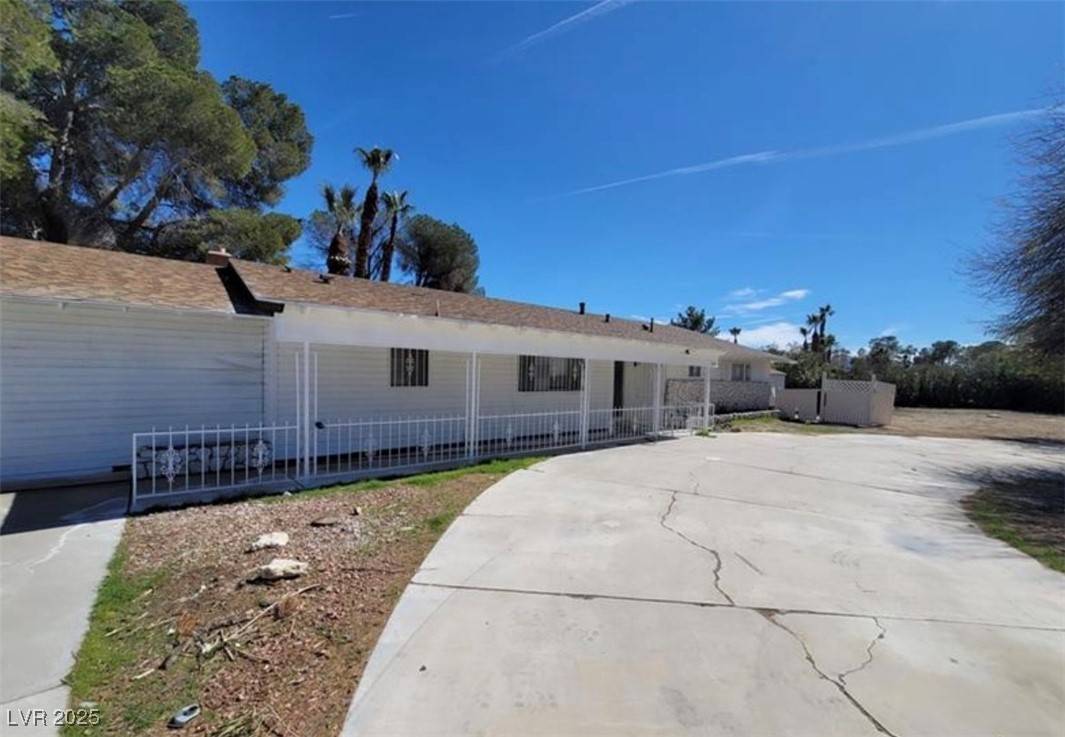 Las Vegas, NV 89119,4560 Rancho Hills DR