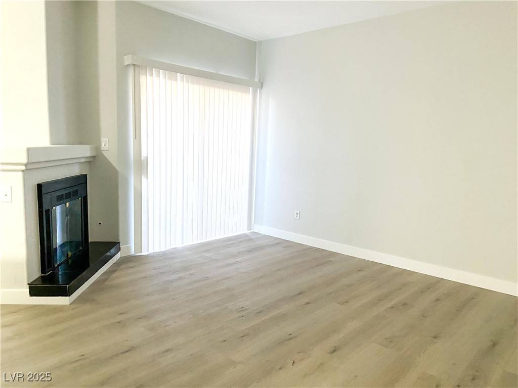 Las Vegas, NV 89103,5525 W Flamingo RD #1034