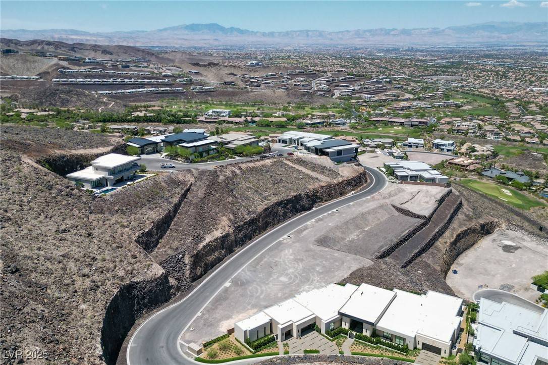 Henderson, NV 89012,595 Cityview Ridge DR