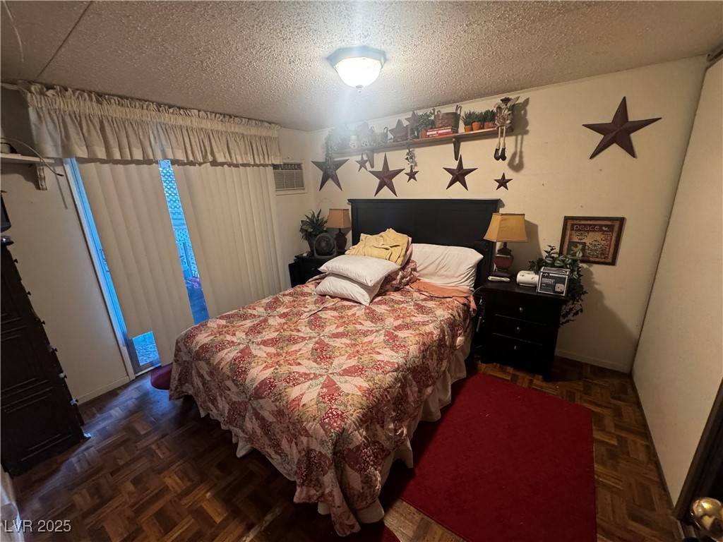 Las Vegas, NV 89122,3310 Jewel Cave DR