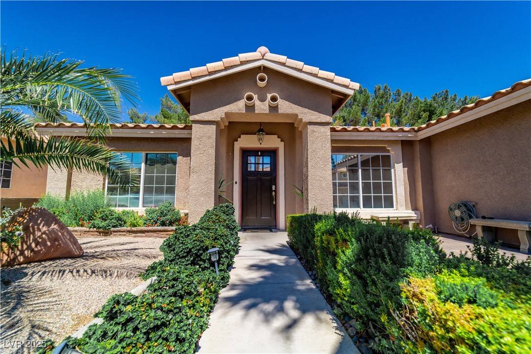 Henderson, NV 89014,906 Sitting Bull DR