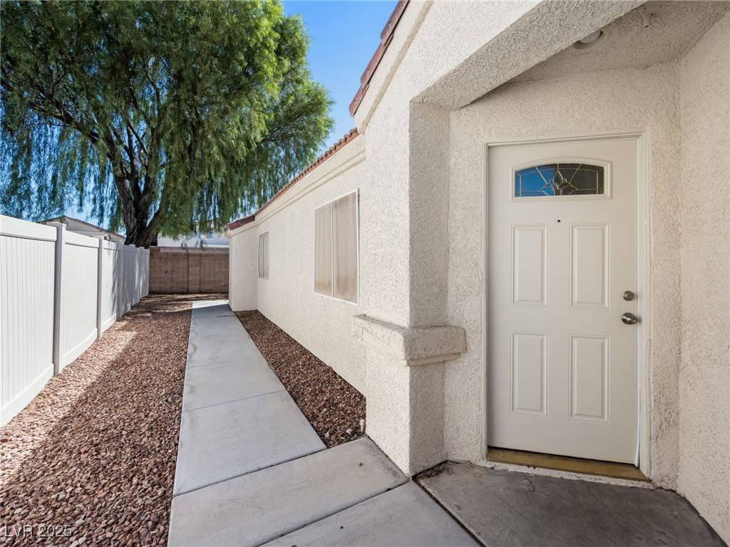 North Las Vegas, NV 89084,6642 Cinnabar Coast LN