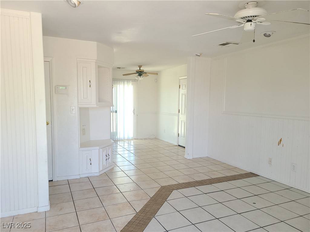 Henderson, NV 89015,129 Maple ST