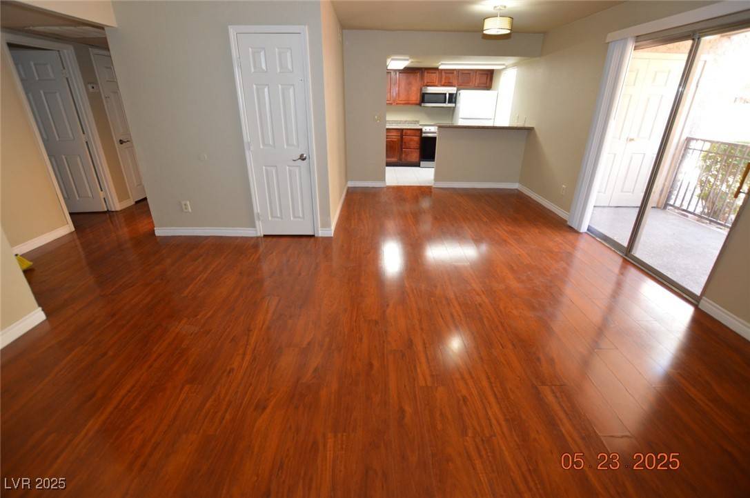 Las Vegas, NV 89103,4411 Alexis DR #441
