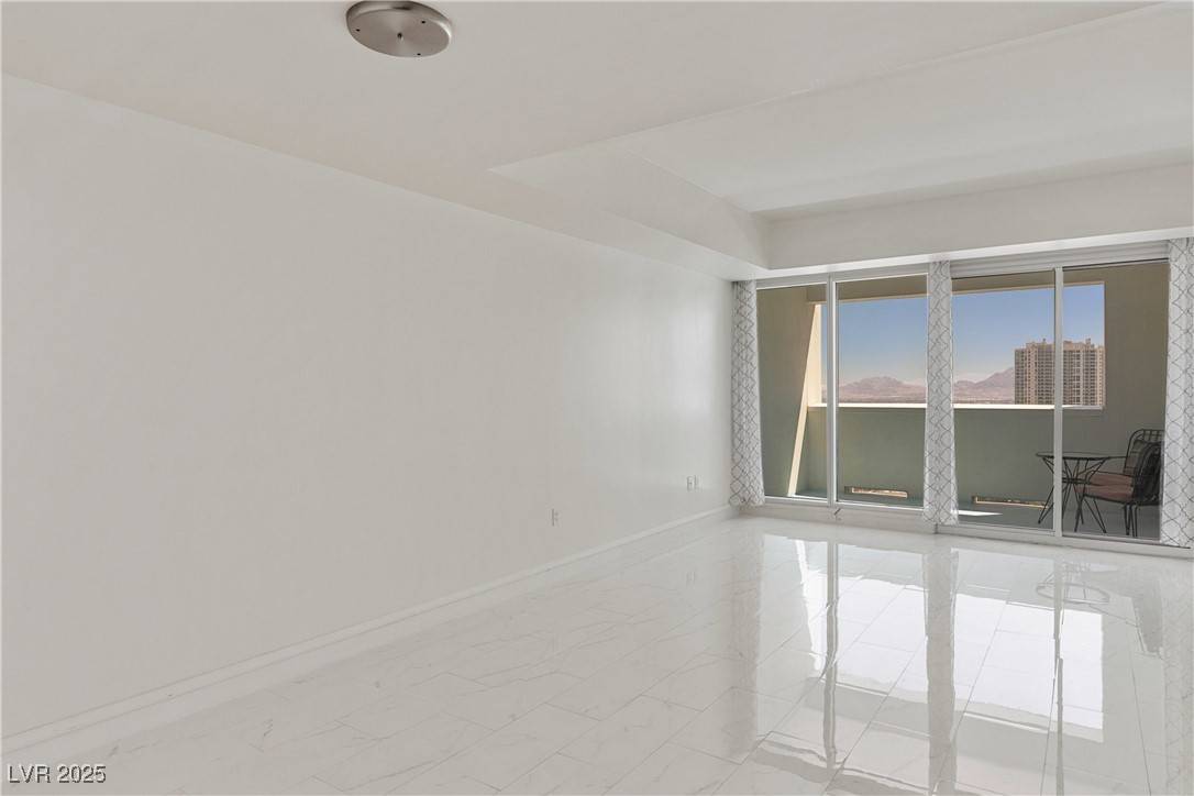 Las Vegas, NV 89109,2700 Las Vegas BLVD #3005
