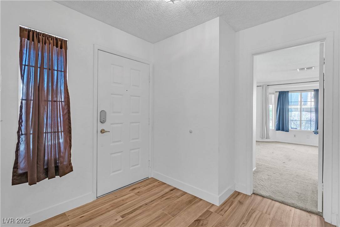 Henderson, NV 89014,765 Butternut CT