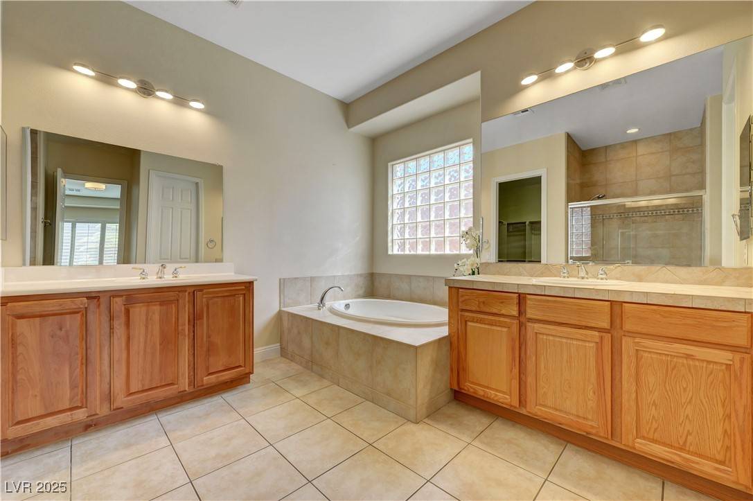Las Vegas, NV 89138,229 Muldowney LN