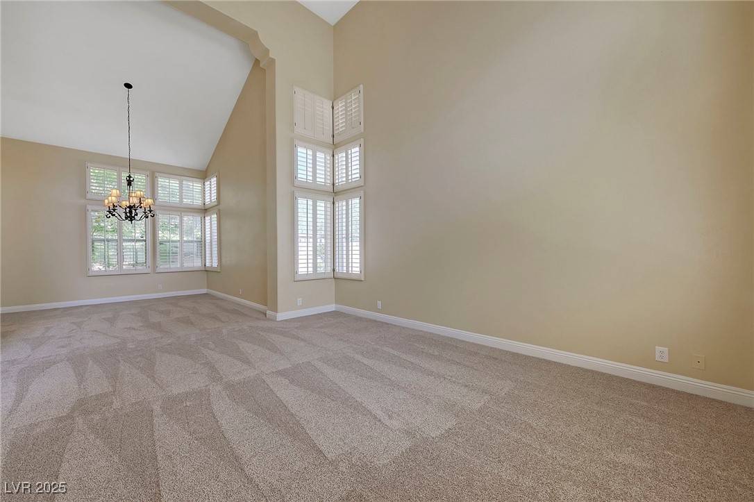 Henderson, NV 89074,29 CROWN VALLEY DR