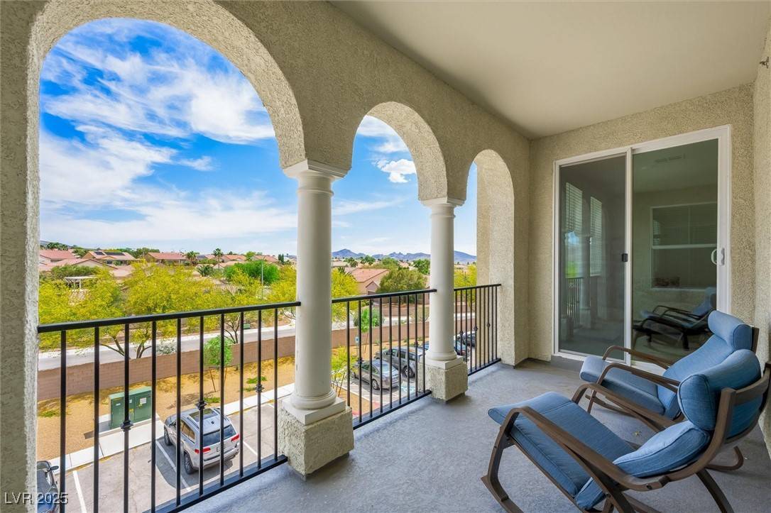 Henderson, NV 89052,2555 Hampton RD #9307
