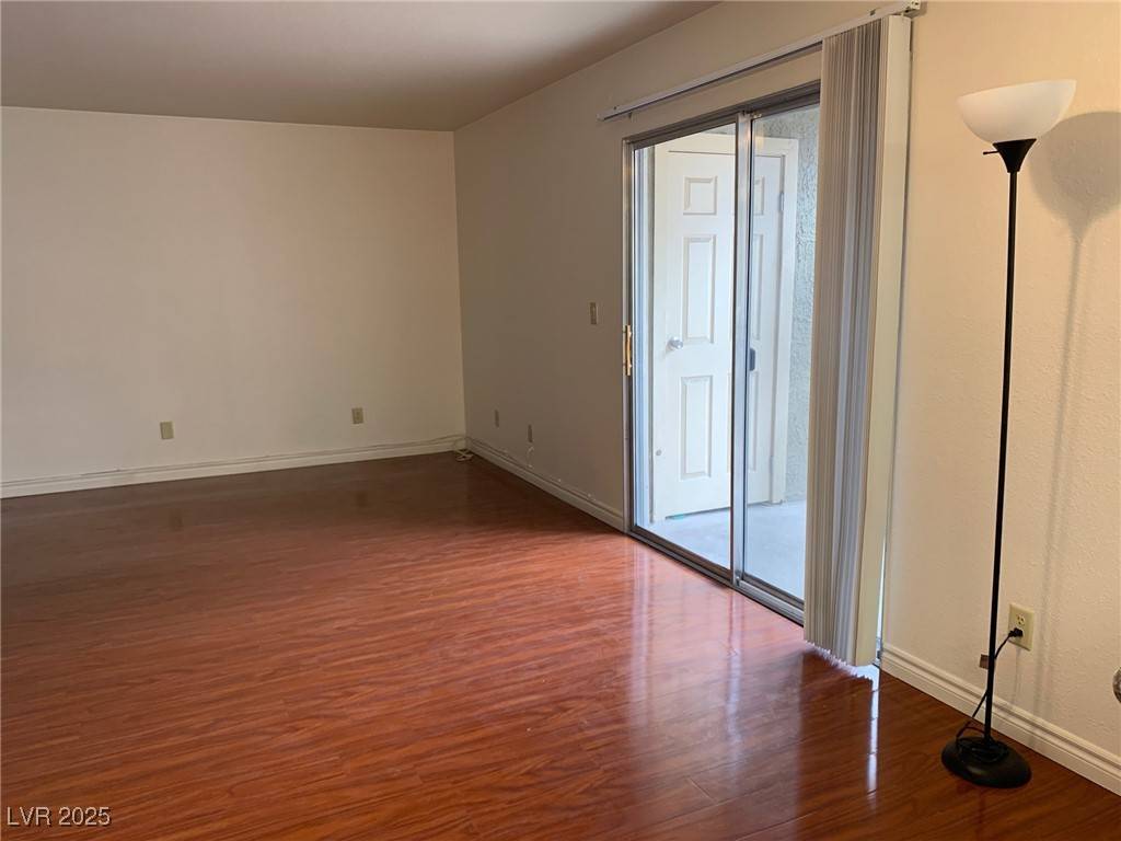 Las Vegas, NV 89103,5471 INDIAN RIVER DR #409