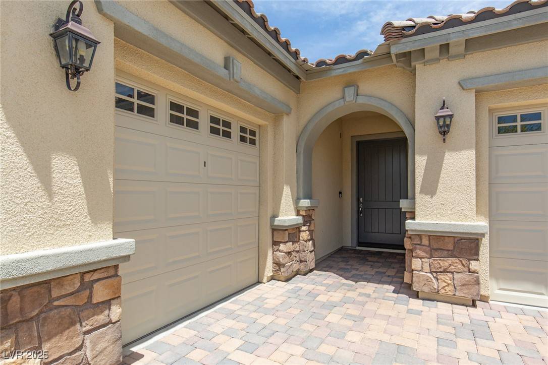 Henderson, NV 89044,3084 Porte La Paz AVE