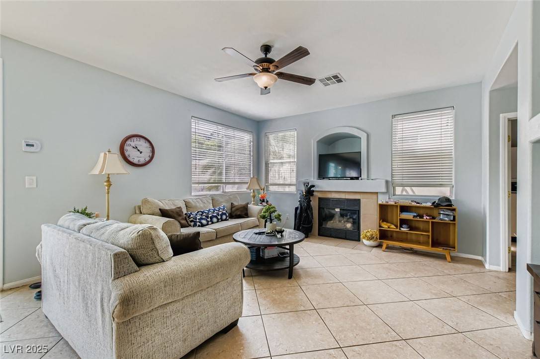 Henderson, NV 89012,104 Glendive ST