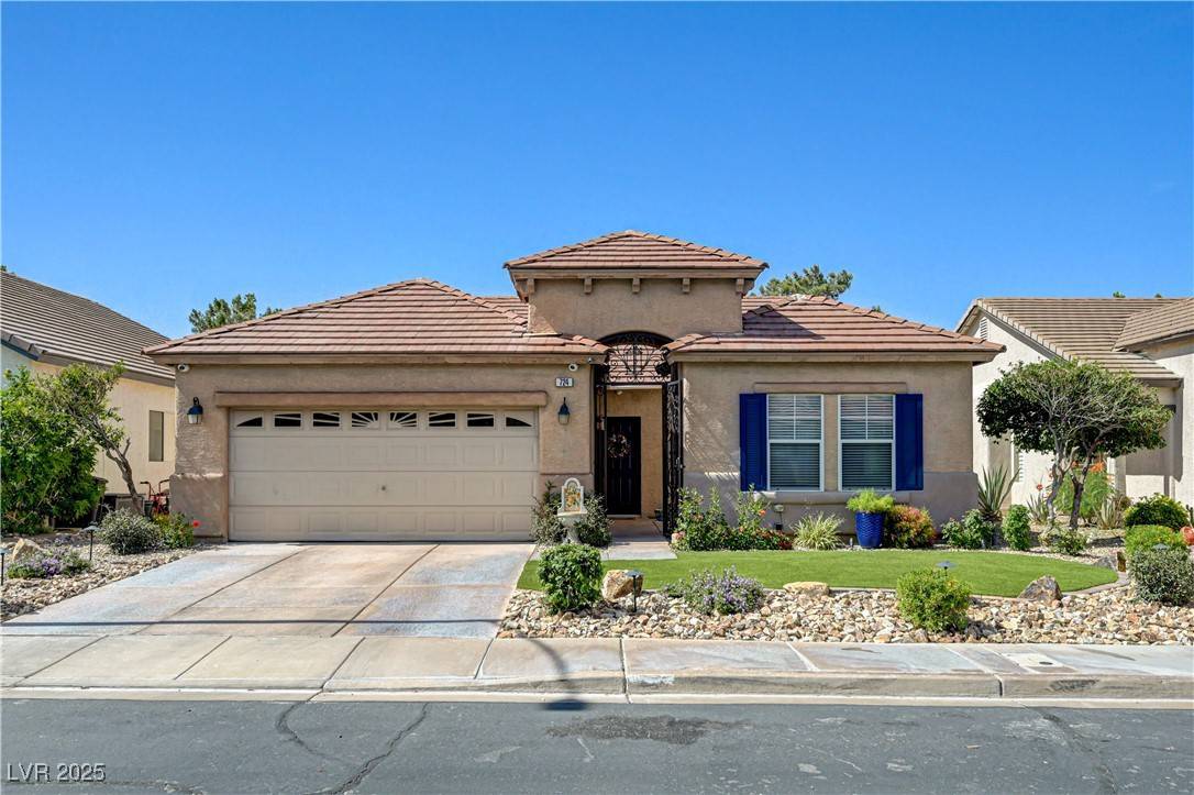 Henderson, NV 89012,724 Smokey Mountain AVE