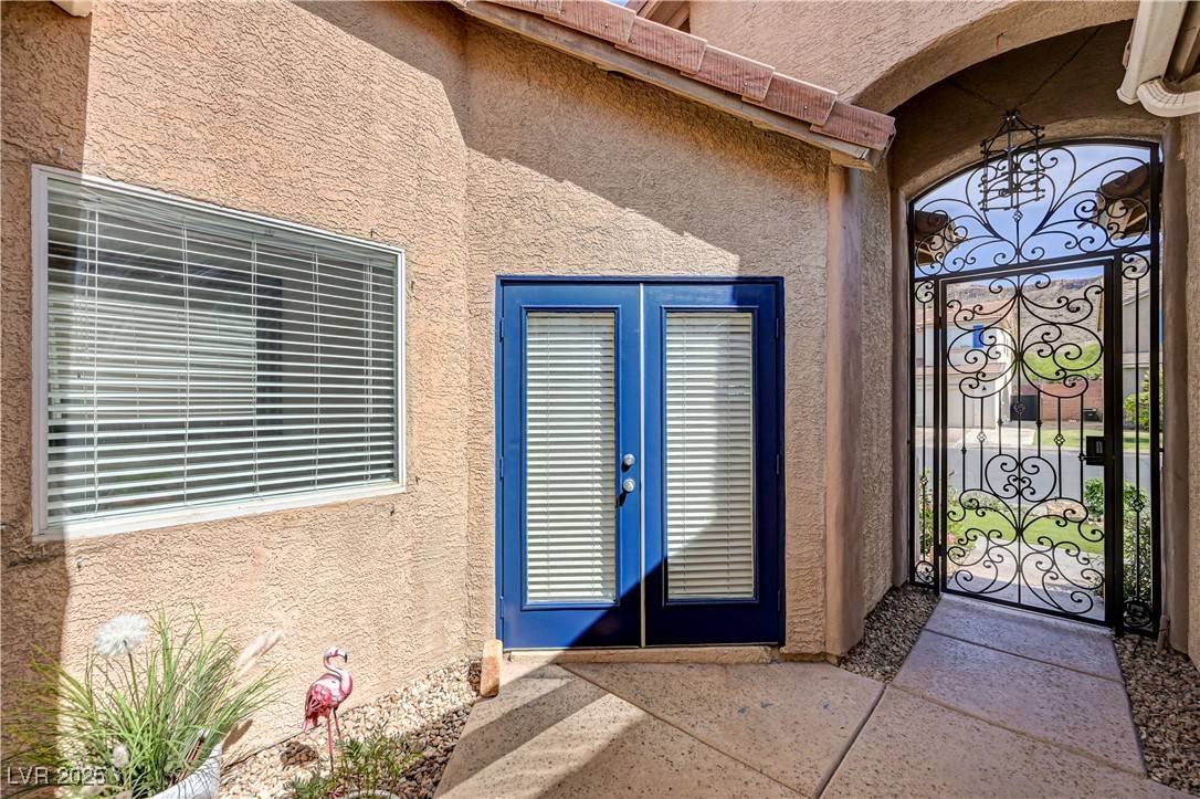 Henderson, NV 89012,724 Smokey Mountain AVE