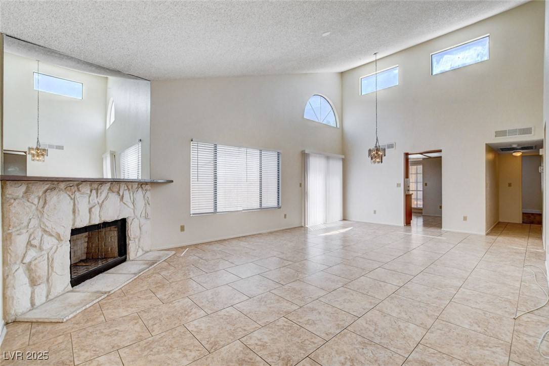 Las Vegas, NV 89145,8233 Willeta AVE