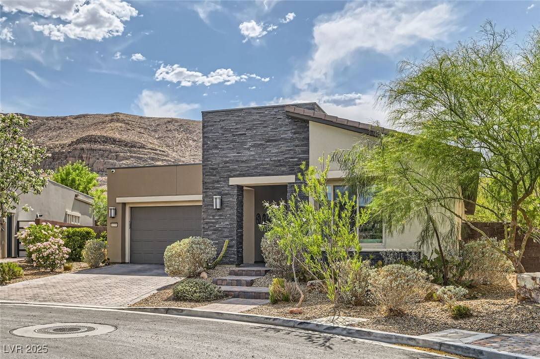 Las Vegas, NV 89135,10398 Kesington DR