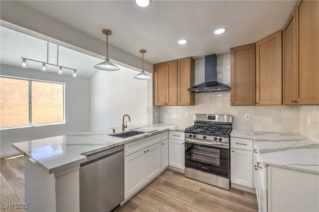 Las Vegas, NV 89134,2117 Desert Peak RD