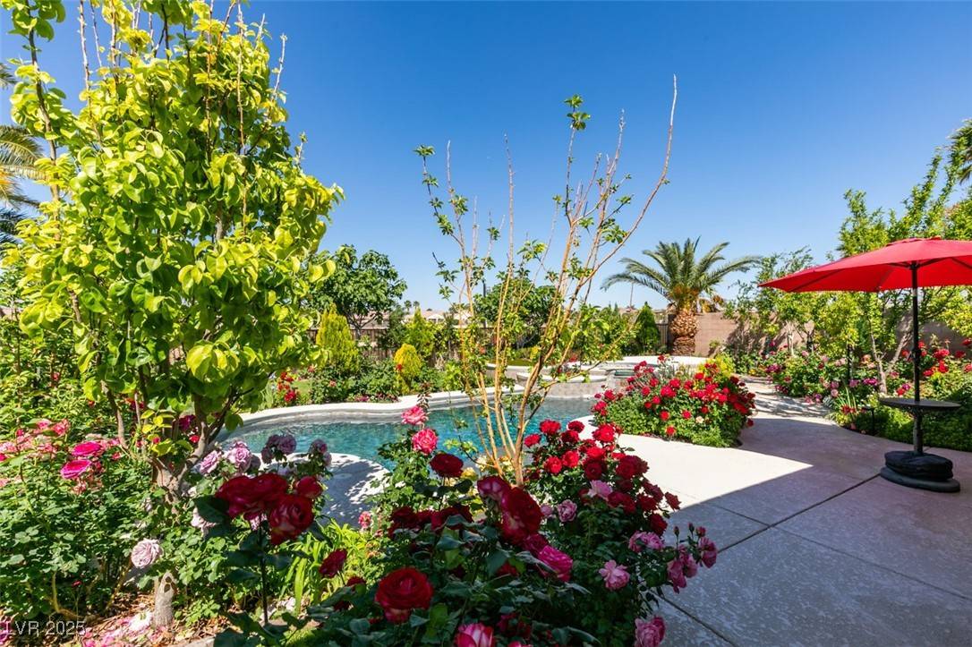 Las Vegas, NV 89131,8221 Bay Dunes ST