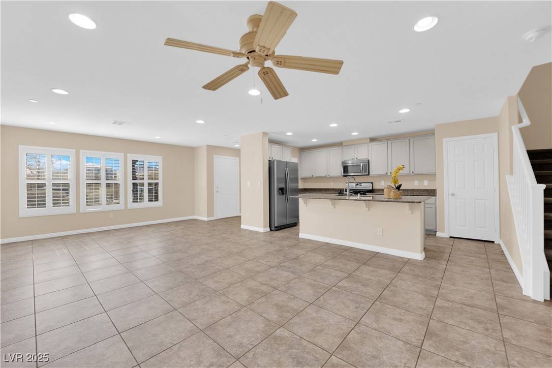 Henderson, NV 89044,3064 Bicentennial Pkwy