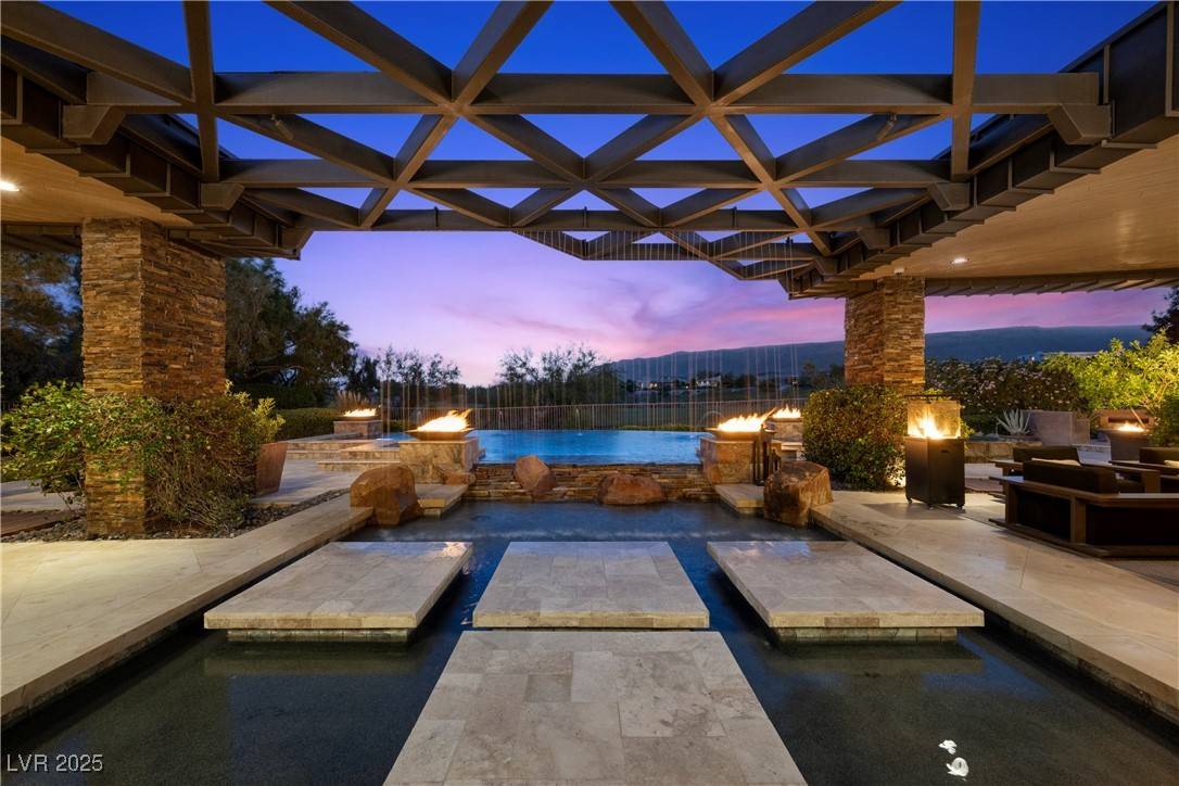 Las Vegas, NV 89135,11 Golden Sunray LN
