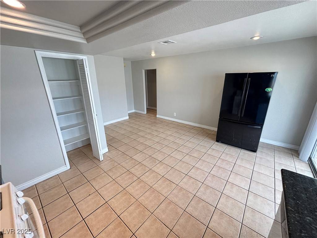 Las Vegas, NV 89121,4244 Chafer DR