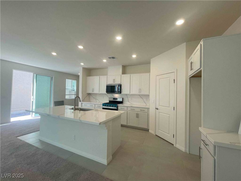 Las Vegas, NV 89113,7370 Daly Grove ST