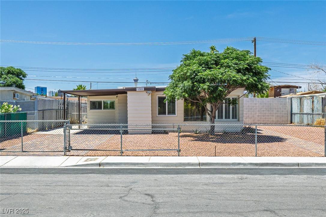 Las Vegas, NV 89104,1720 Eastwood DR