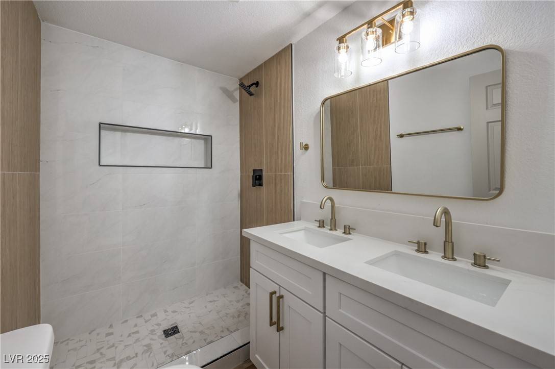 Las Vegas, NV 89156,1731 Sherwin LN