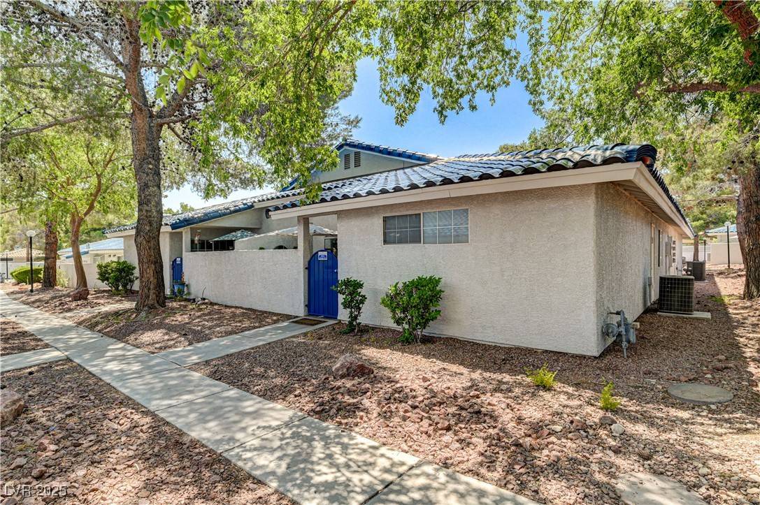 Las Vegas, NV 89108,2028 Bavington DR #A