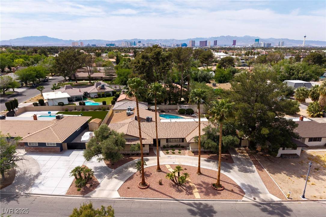 Las Vegas, NV 89121,4219 E Pinecrest CIR