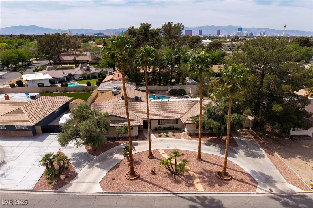 Las Vegas, NV 89121,4219 E Pinecrest CIR