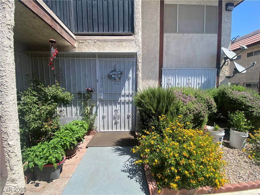 Las Vegas, NV 89119,1748 Jupiter CT #C