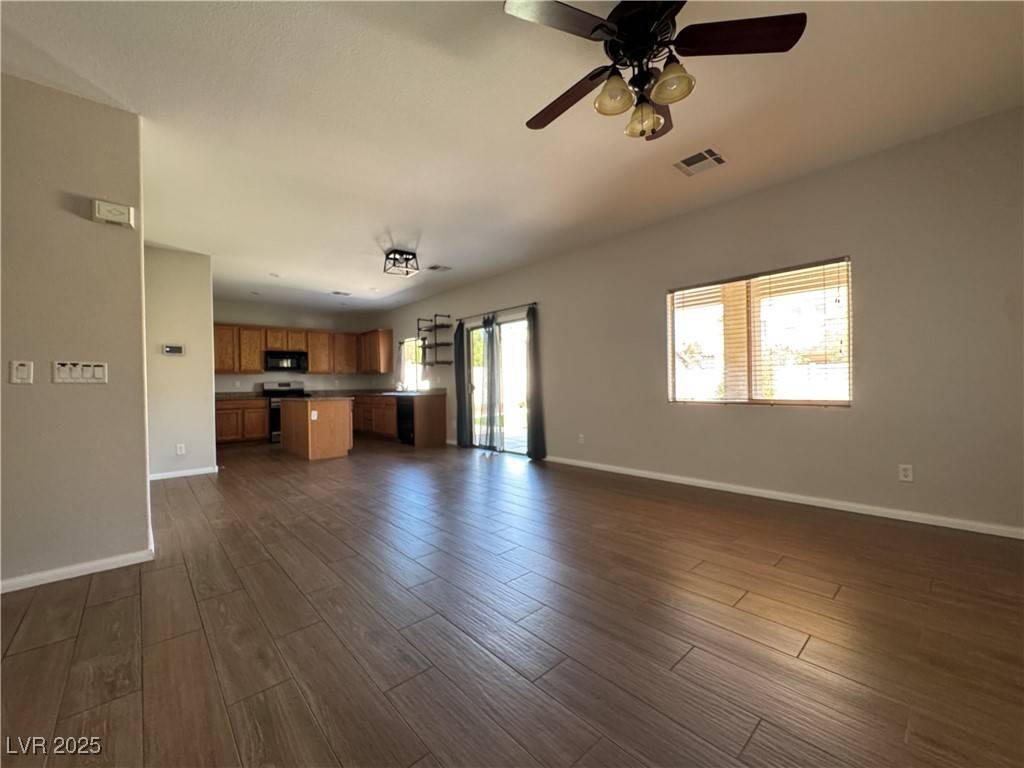 North Las Vegas, NV 89081,3224 Carefree Beauty AVE