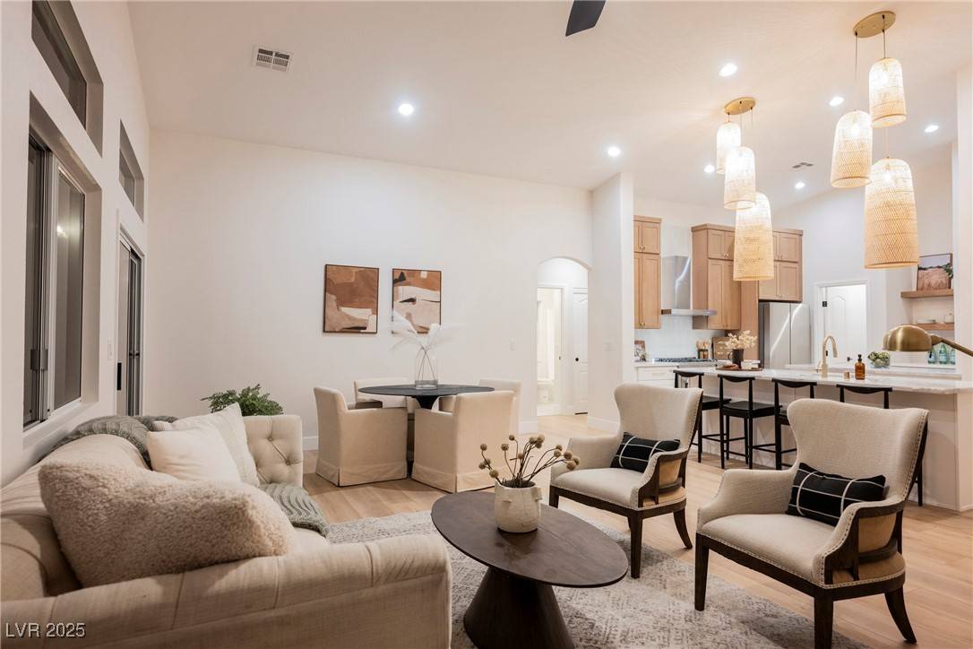 Las Vegas, NV 89141,4065 Genoa DR