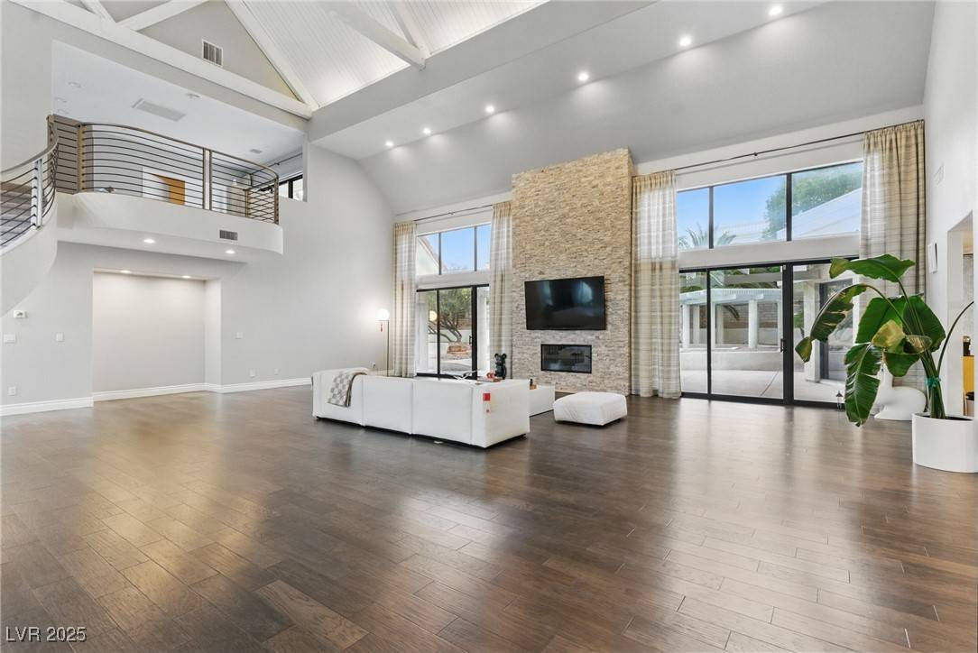 Henderson, NV 89014,13 Dovetail CIR