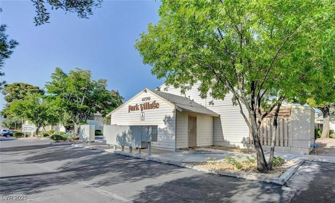 Las Vegas, NV 89121,4770 Topaz ST #113