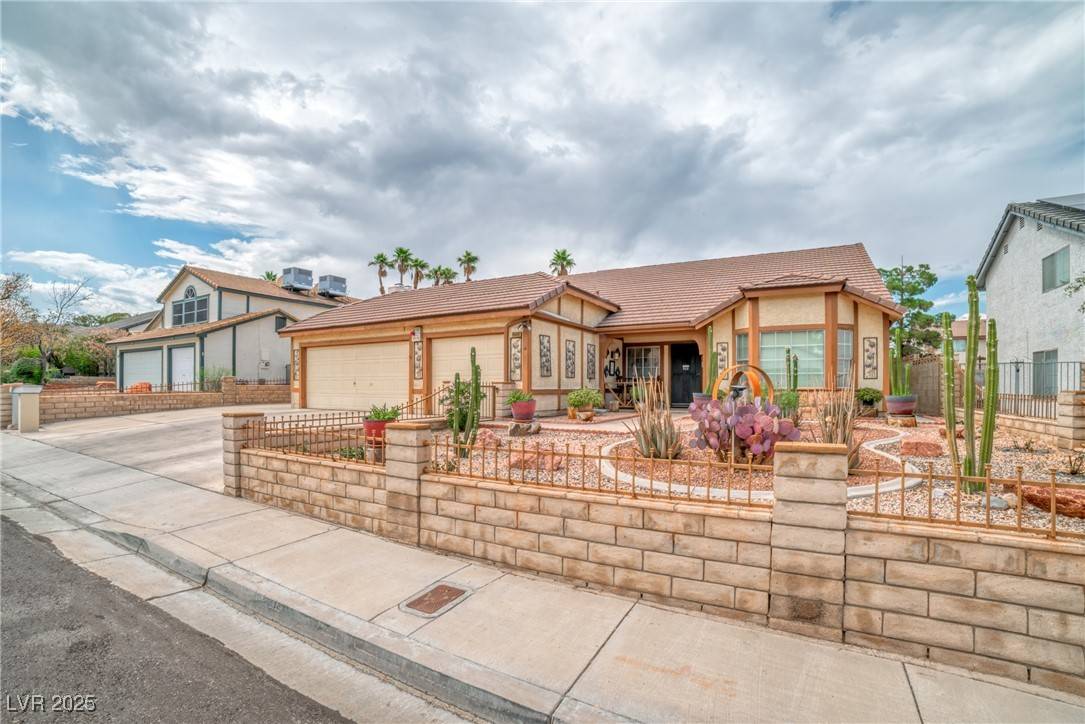 Las Vegas, NV 89146,6508 Peppermill DR
