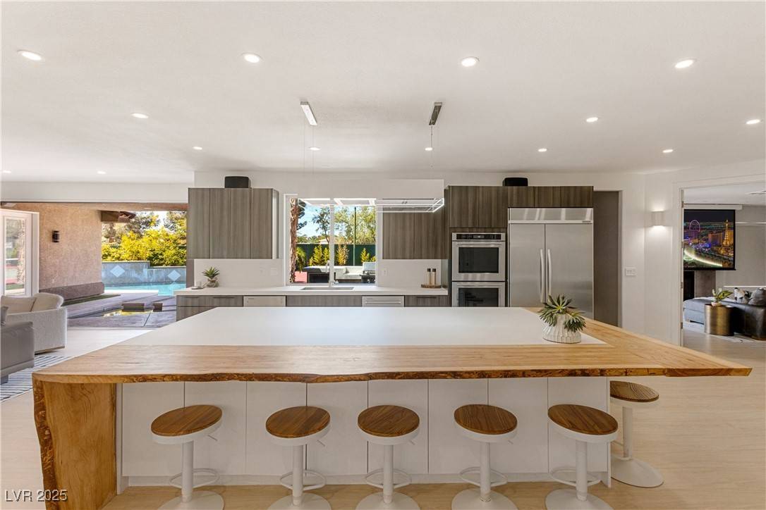 Las Vegas, NV 89120,7271 Loma Alta CIR