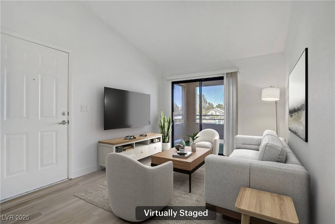 Las Vegas, NV 89118,5171 Lindell RD #201