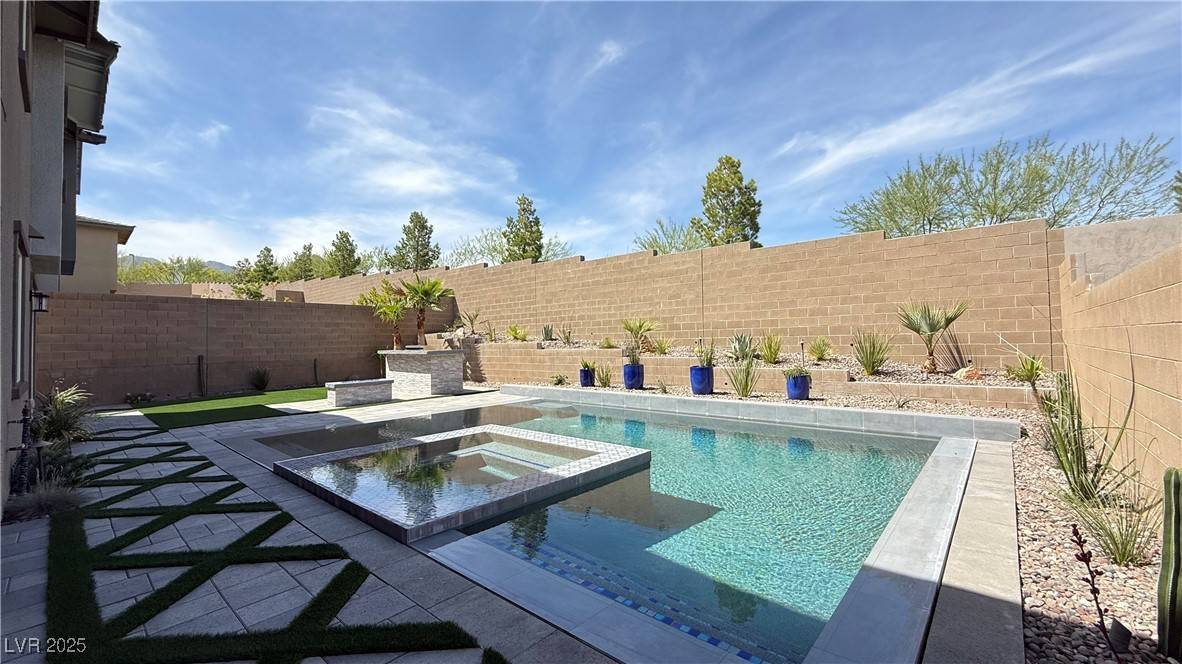 Las Vegas, NV 89138,754 Agate Hills ST