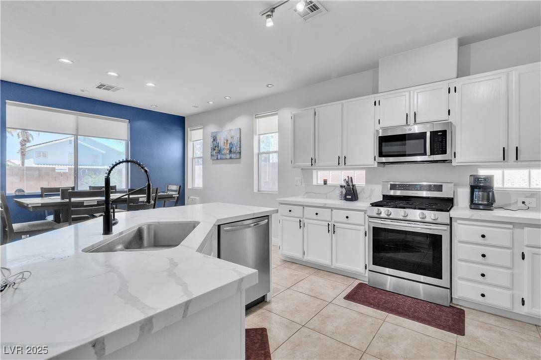 Henderson, NV 89074,217 Turkey Creek WAY