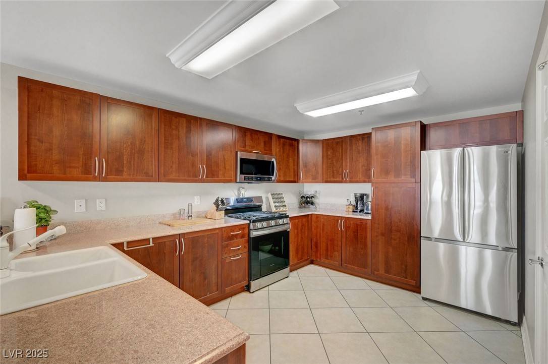 Las Vegas, NV 89101,150 Las Vegas BLVD #1503